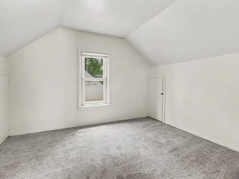 4959 Weddell St — Photo 7