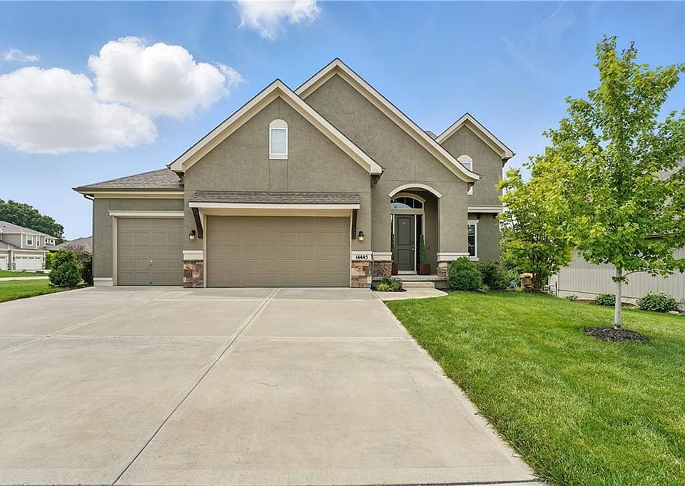 1st image of 14445 Thousand Oaks Pl