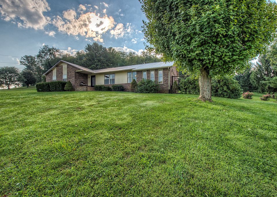 1st image of 135 Strawberry Lane