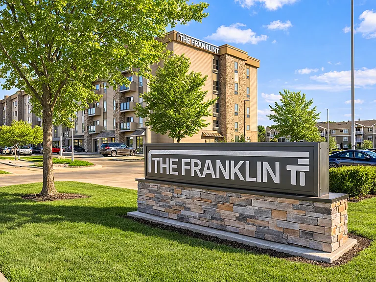 The Franklin Apartments — Photo 1
