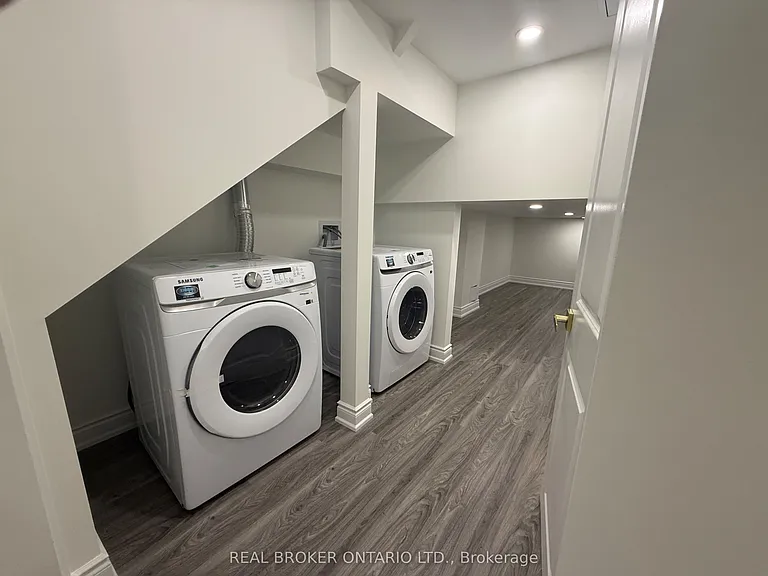 1450 Periwinkle Pl #BASEMENT — Photo 4