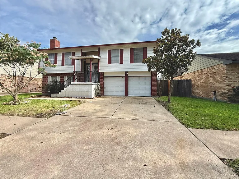 12210 Cliffgate Dr — Photo 1