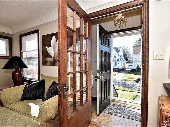 3rd image of 4361 W 61st St