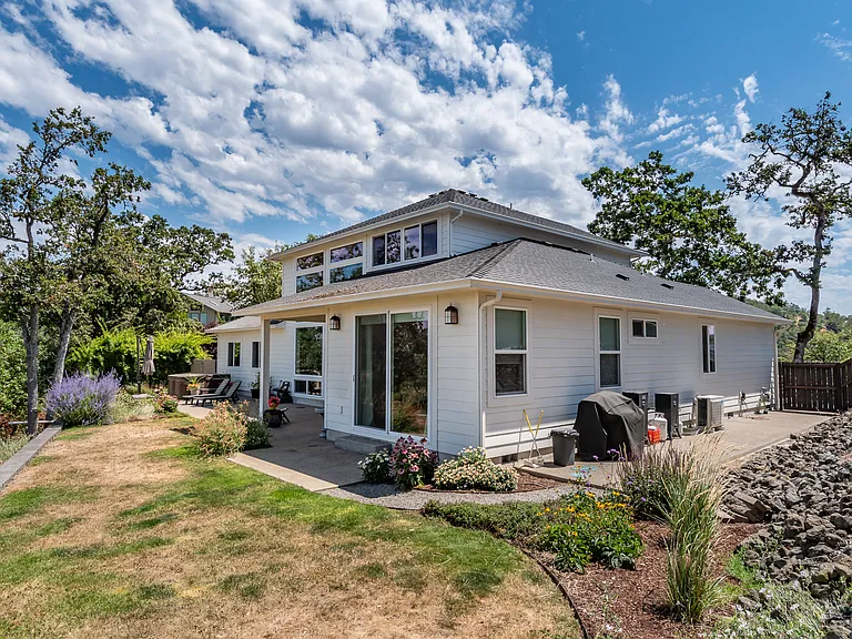 355 Ridgecrest Dr — Photo 33