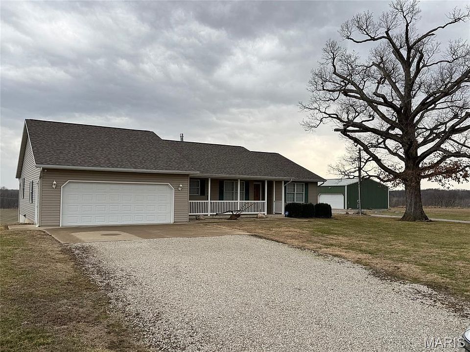 1st image of 3138 N 1325th St
