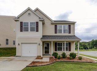 11359 Breezehill Ln, Charlotte, NC 28262