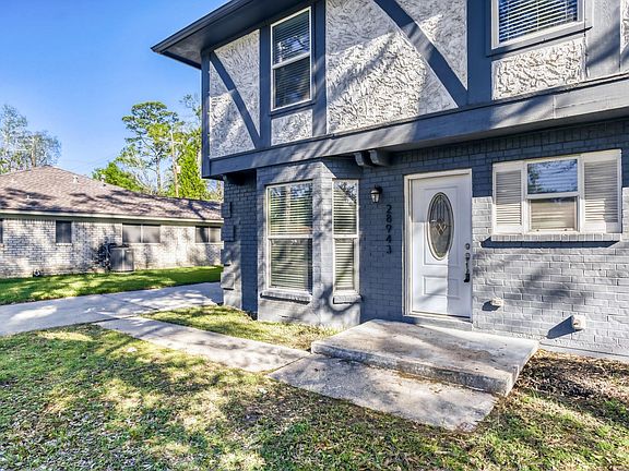 4th image of 28943 Enchanted Dr