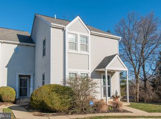 7 Maple Dr, Conshohocken, PA 19428