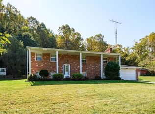 3280 Greenhill Cabin Rd SE, East Sparta, OH 44626