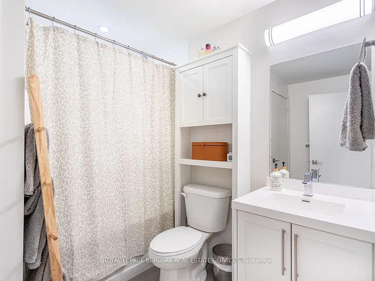 2093 Fairview St #1405 — Photo 18