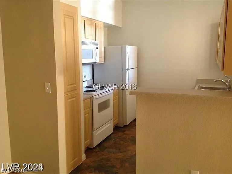6955 N Durango Dr #2011 — Photo 16