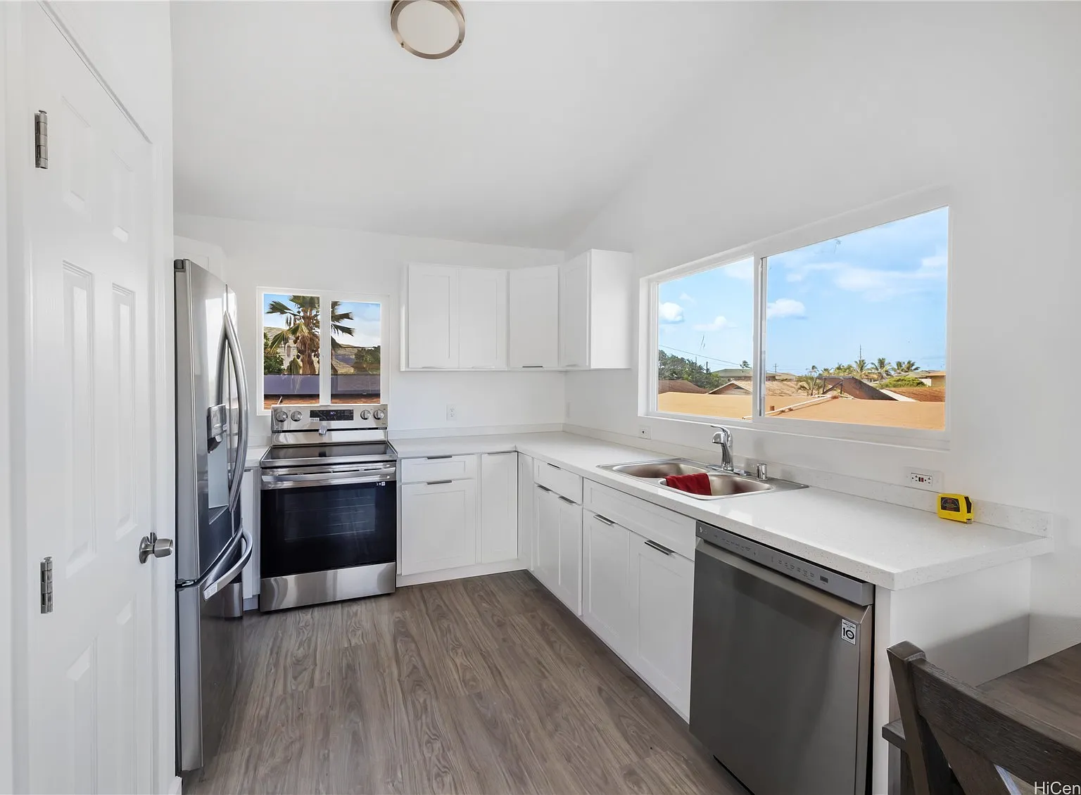 1 bed, 660 sqft, $1,800 — Photo 2