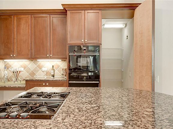 5th image of 11948 Royce Waterford Cir