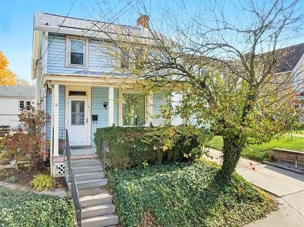 617 Maple St, Coraopolis, PA 15108