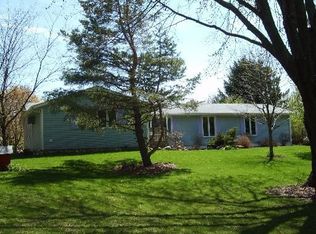 16113 Green Rd, Harvard, IL 60033