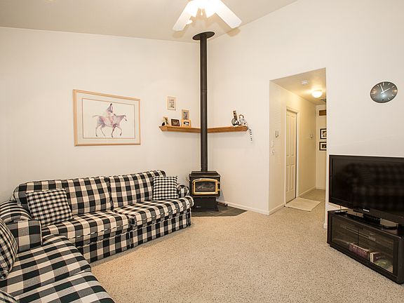 4th image of 2307 Wasabe Dr.