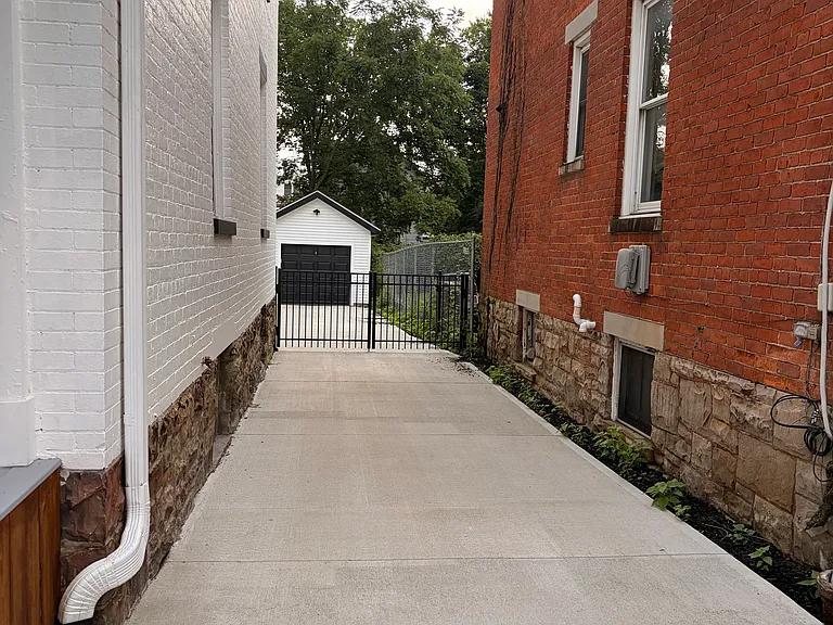 3618 Wabash Ave — Photo 30