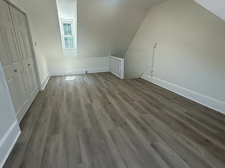 1207 W Norwegian St — Photo 18