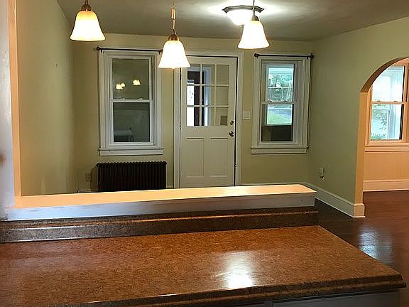 Kitchen counter 