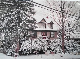 1103 Cochran Rd, Pittsburgh, PA 15243