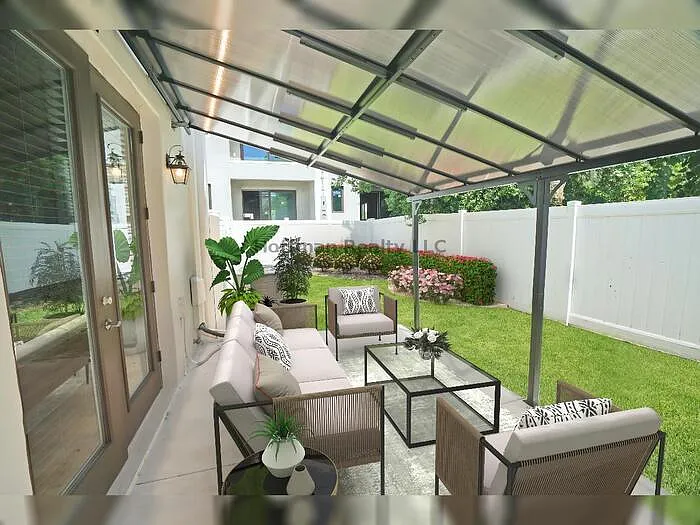 4250 W Carmen St — Photo 17