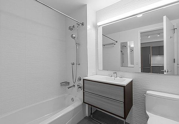 3rd image of 10 City Pt APT 37M