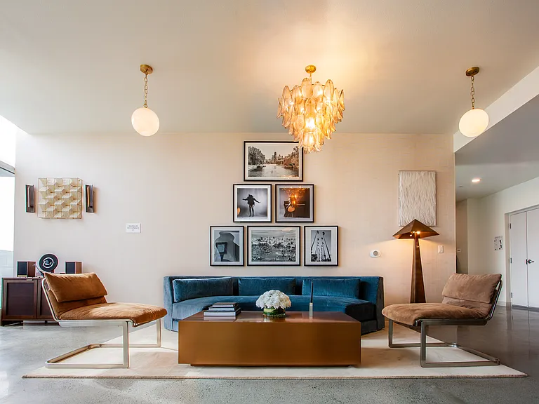 Crenshaw Lofts — Photo 23