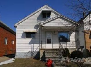 12080 Charest St, Hamtramck, MI 48212