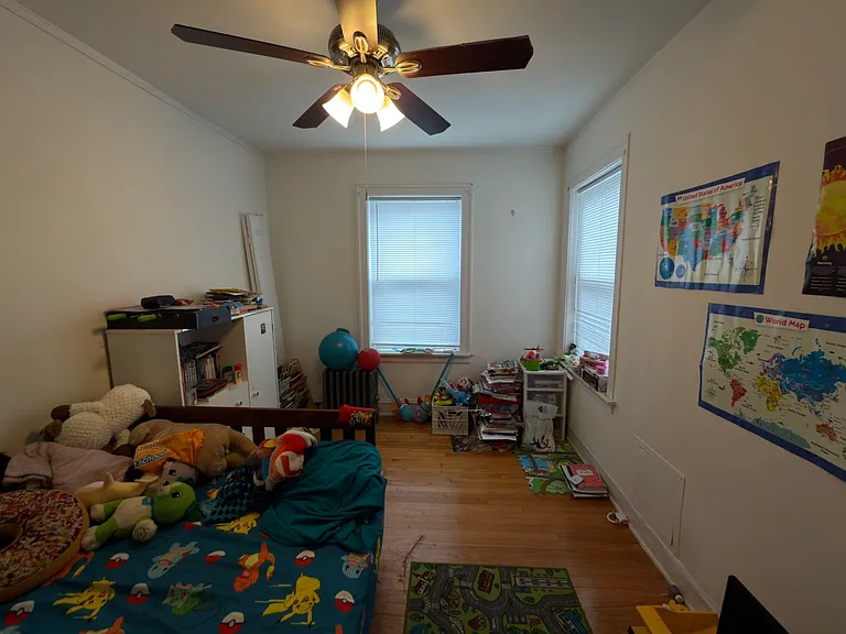 6437 N Leavitt St — Photo 10