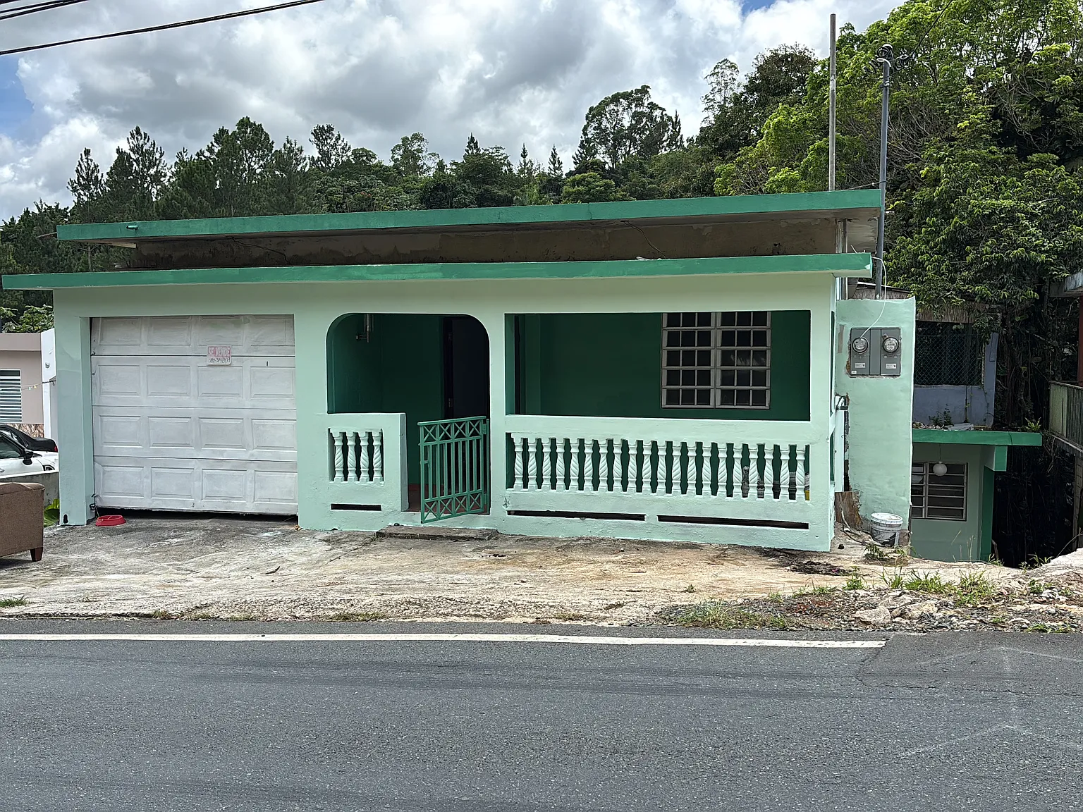 7 bed, 4000 sqft, $900 — Photo 2