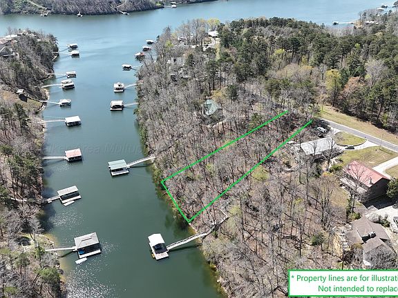 2nd image of 24 Dogwood Ln NW