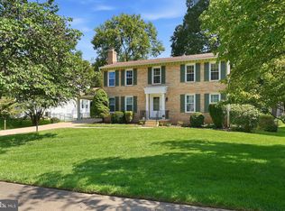 709 McKinley St NE, Vienna, VA 22180