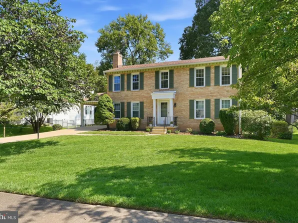 709 McKinley St NE, Vienna, VA 22180