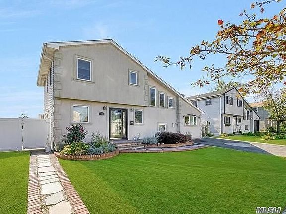 2nd image of 71 Ann Dr S