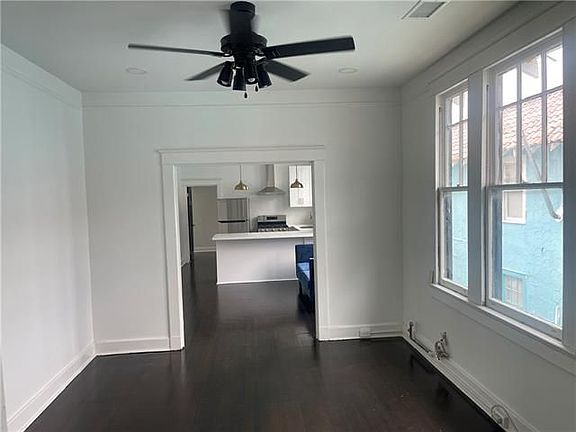 5th image of 3210 Louisiana Avenue Pkwy