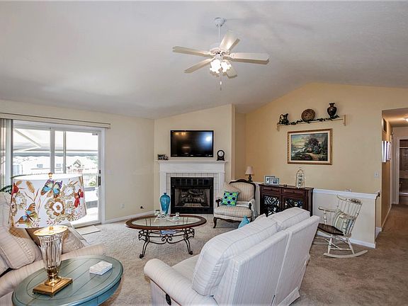 2nd image of 4116 W Carrousel Ln
