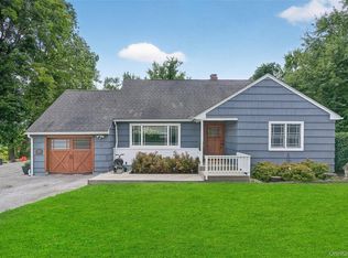 2 Charlotte Place, Monroe, NY 10950