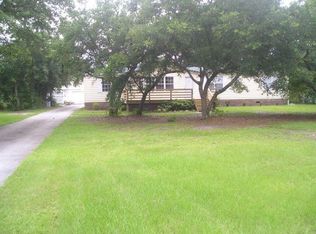 280 Watts Landing Rd, Hampstead, NC 28443