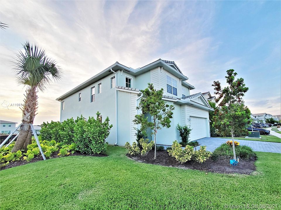 1st image of 4011 Pelicano Way
