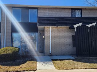 8697 Kennedy Cir, Warren, MI 48093