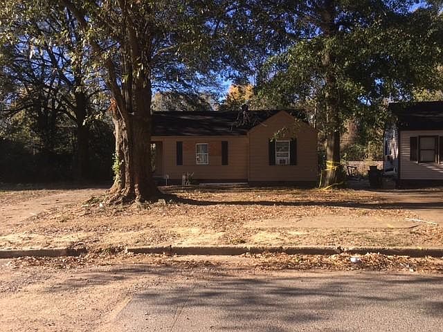 1st image of 2767 Henley Dr