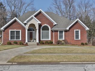 1706 Southlake Dr, Louisville, KY 40223
