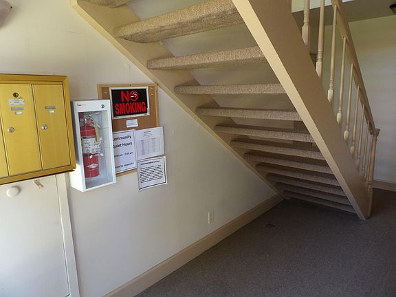 4th image of 303 Forest Hill Dr #3-03