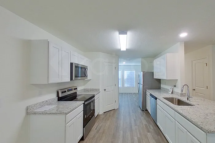 18354 Koala Ave — Photo 2