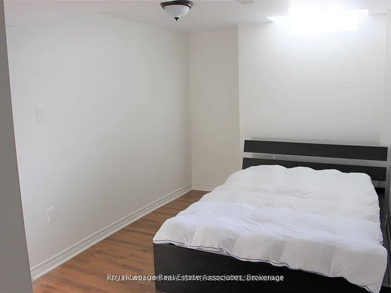 155 Johnswood Cres #BASEMENT — Photo 5