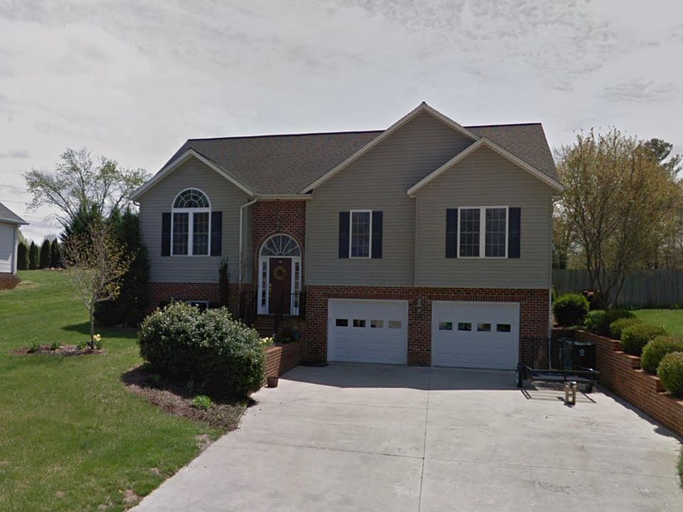 1st image of 104 Delia Hall Ln