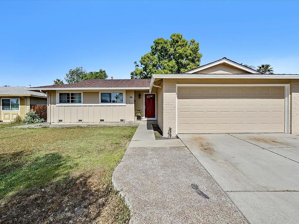 1st image of 2718 Eulalie Dr