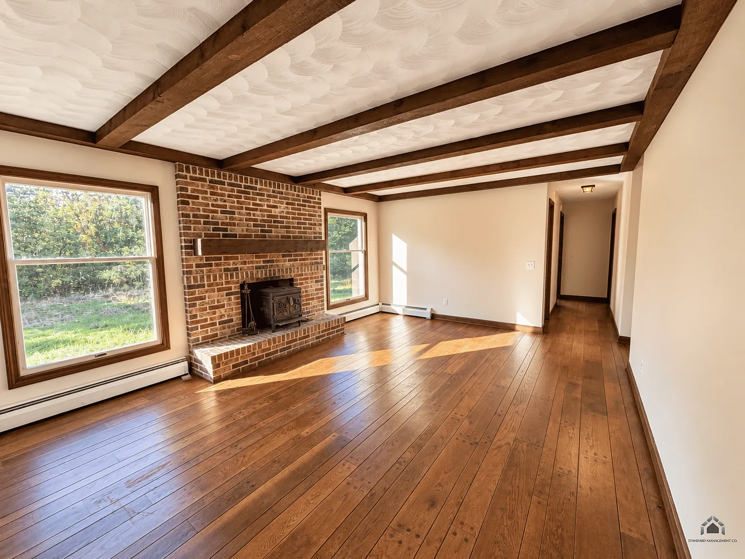 4 bed, 2.5 bath, 2870 sqft, $2,500 — Photo 3