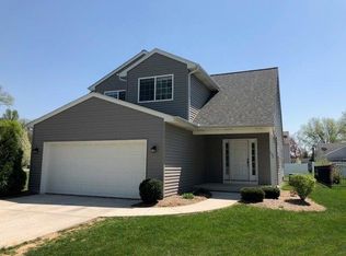 107 Westchester Ave, Chesterton, IN 46304