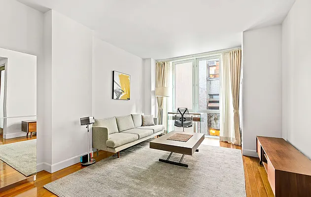 Rented by ZEMU REALTY | media 2